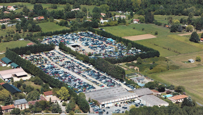 Aperçu des activités de la casse automobile RAMEAU ET FILS située à SAINT-NEXANS (24520)